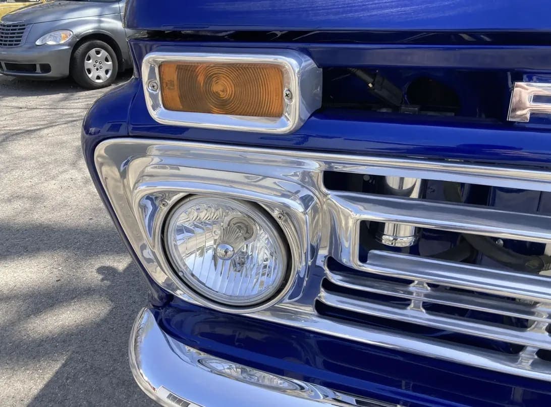 1966 Ford F-100 Custom Cab 4×4, view