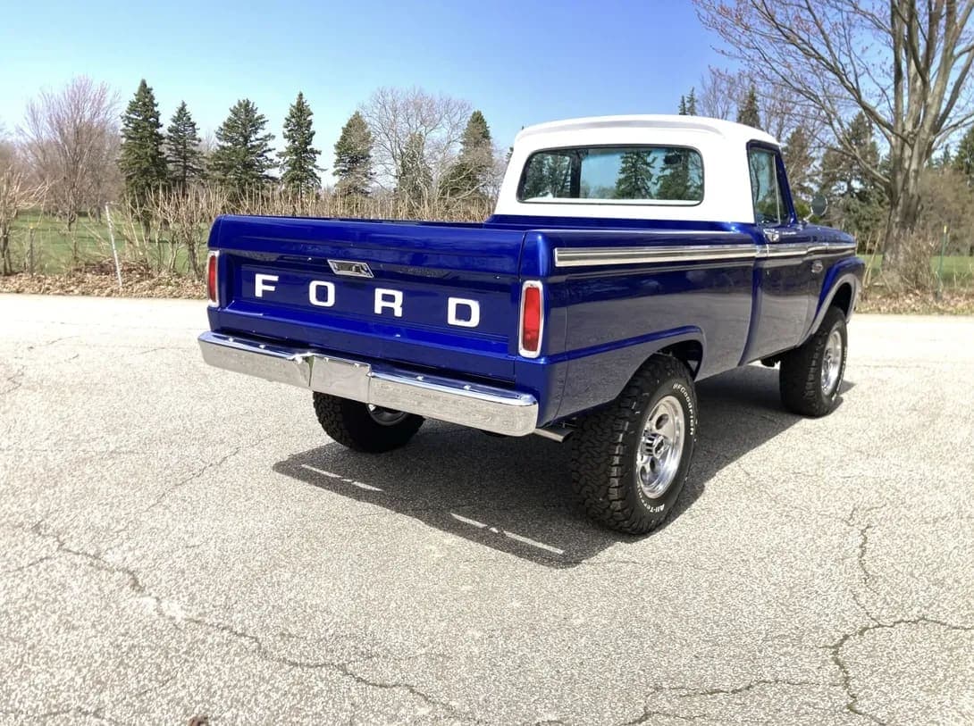 1966 Ford F-100 Custom Cab 4×4, view
