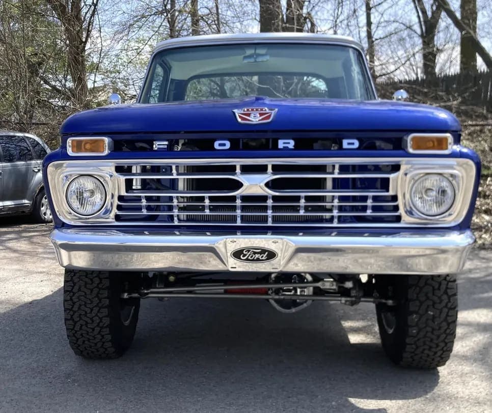 1966 Ford F-100 Custom Cab 4×4, view
