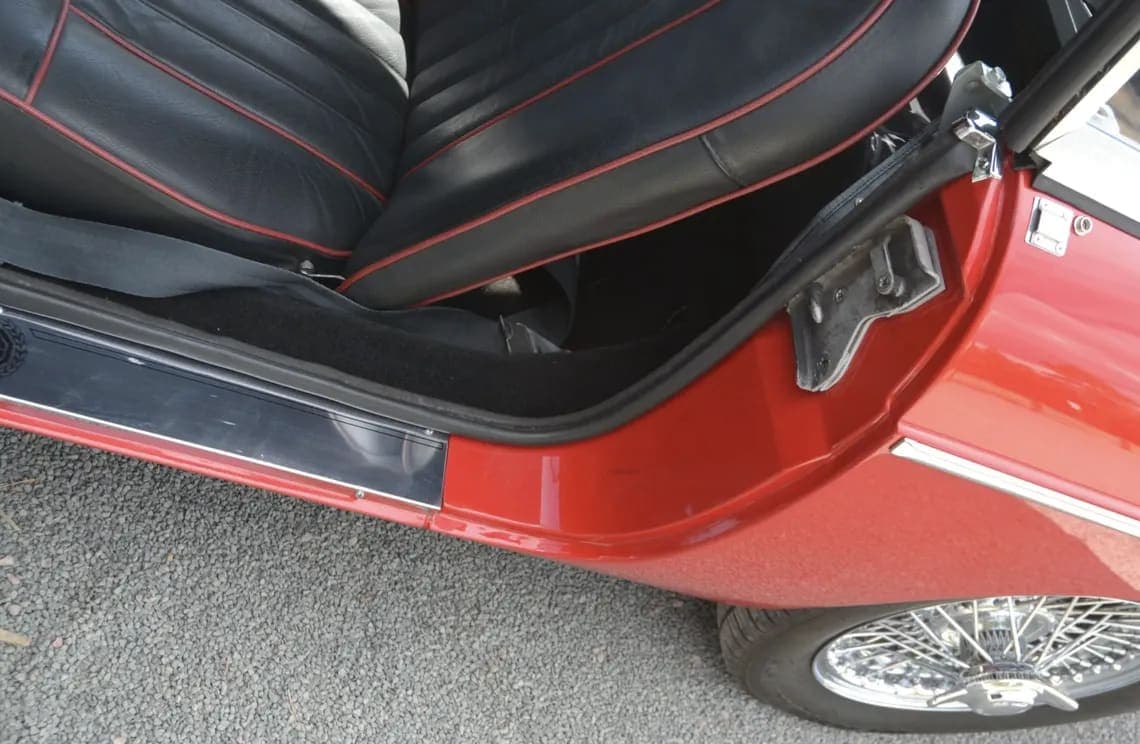 1966 MG MGB Roadster, view
