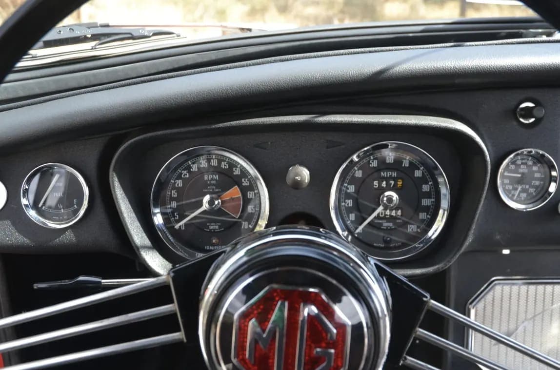 1966 MG MGB Roadster, view