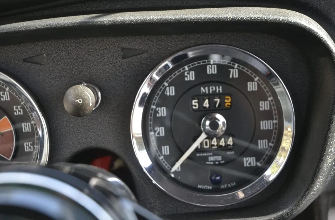 1966 MG MGB Roadster, view