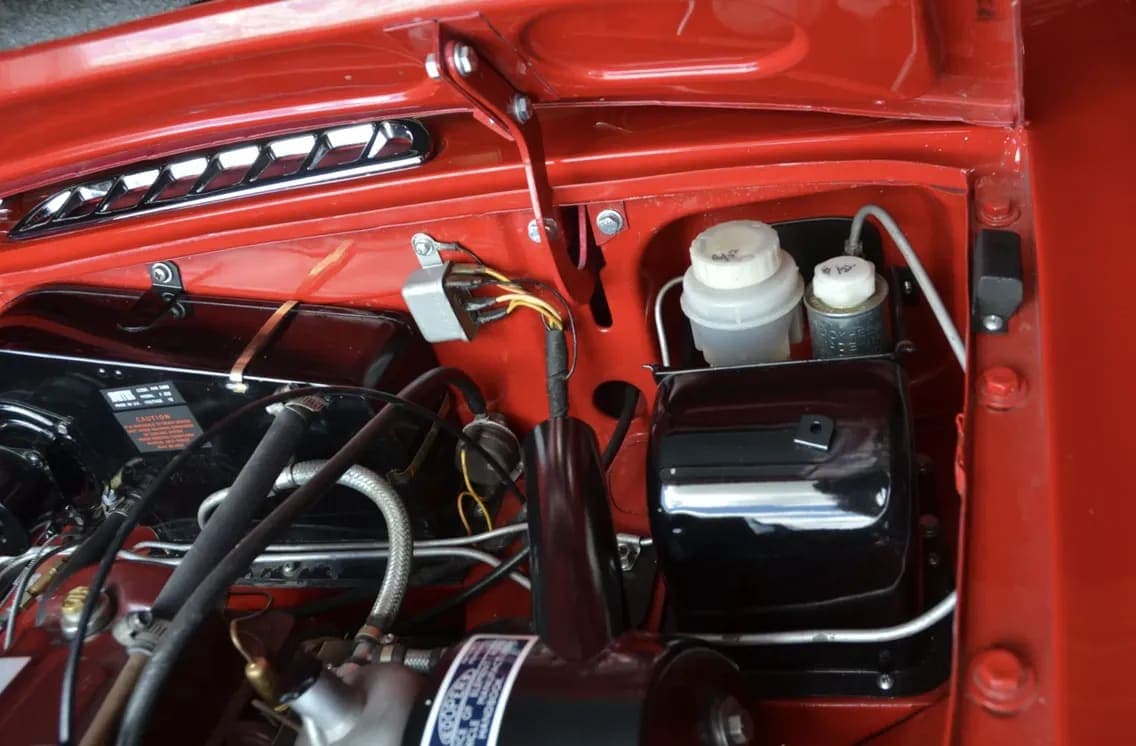 1966 MG MGB Roadster, view