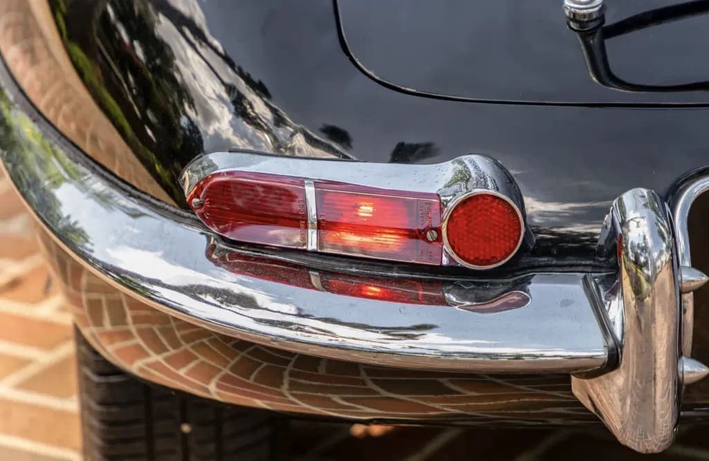 1967 Jaguar XKE Series I 4.2 Roadster, view