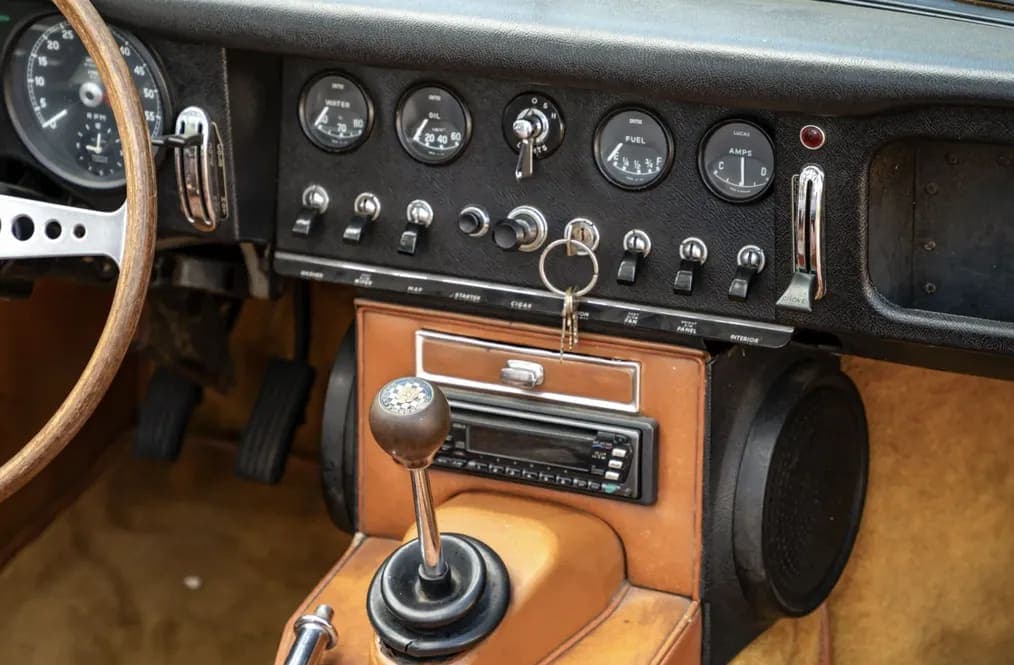 1967 Jaguar XKE Series I 4.2 Roadster, view