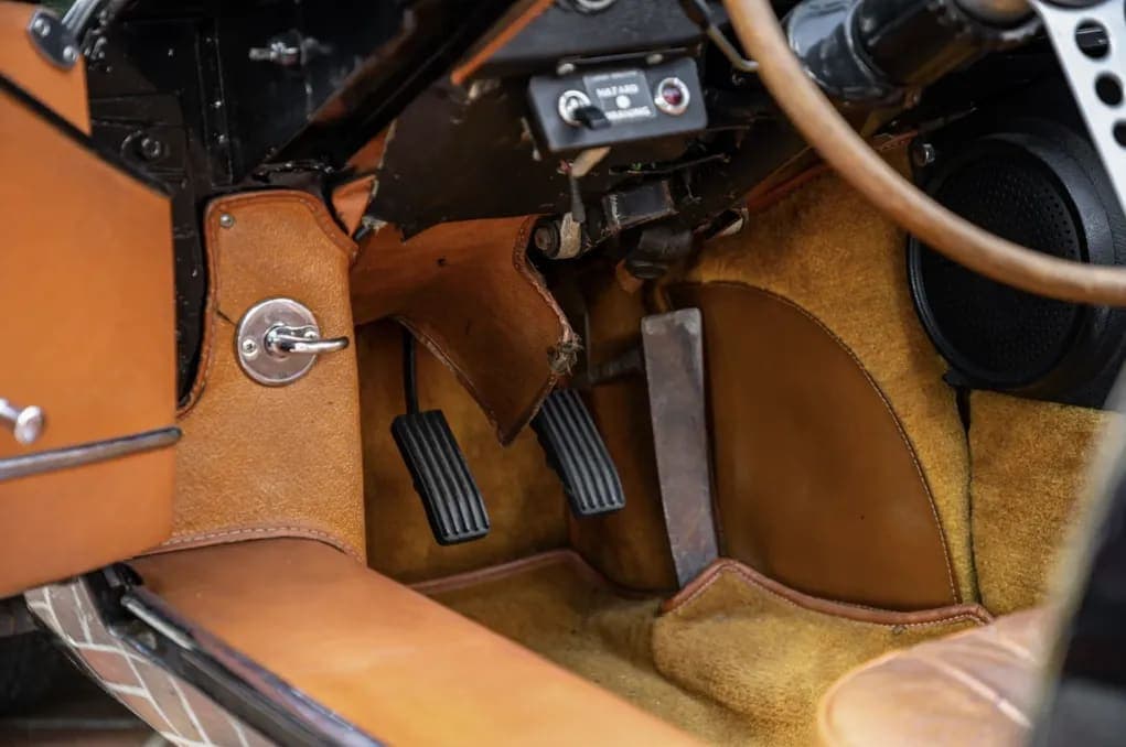 1967 Jaguar XKE Series I 4.2 Roadster, view