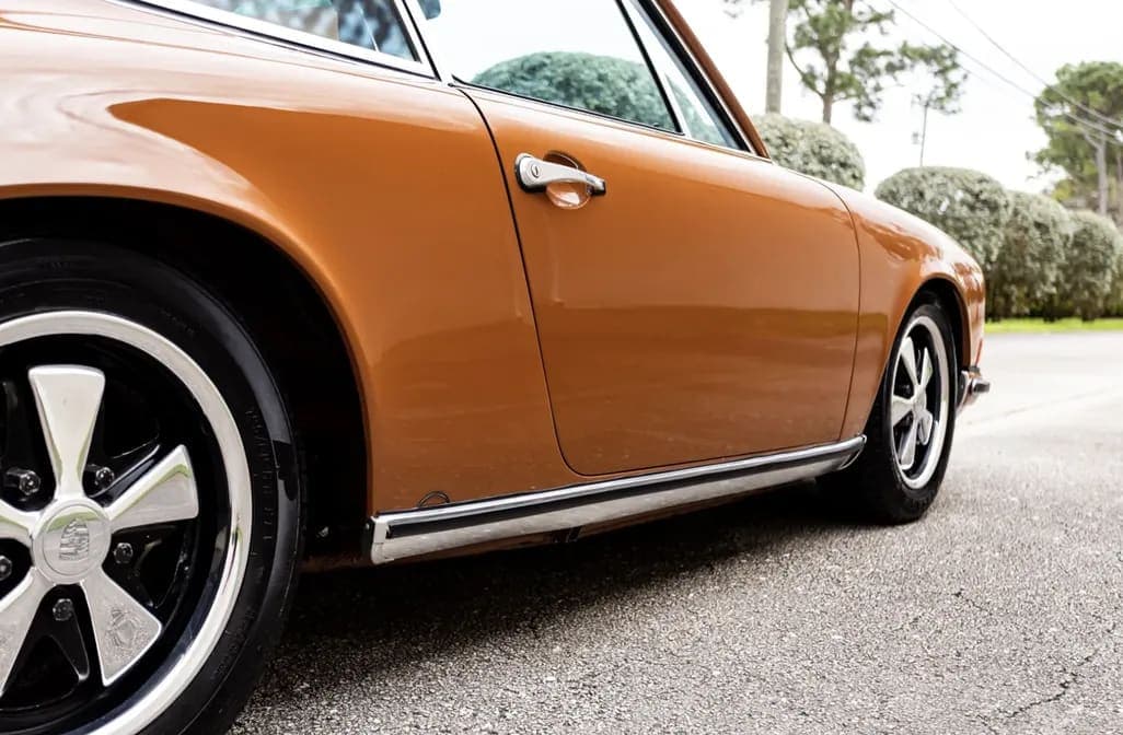 1970 Porsche 911S Coupe, view