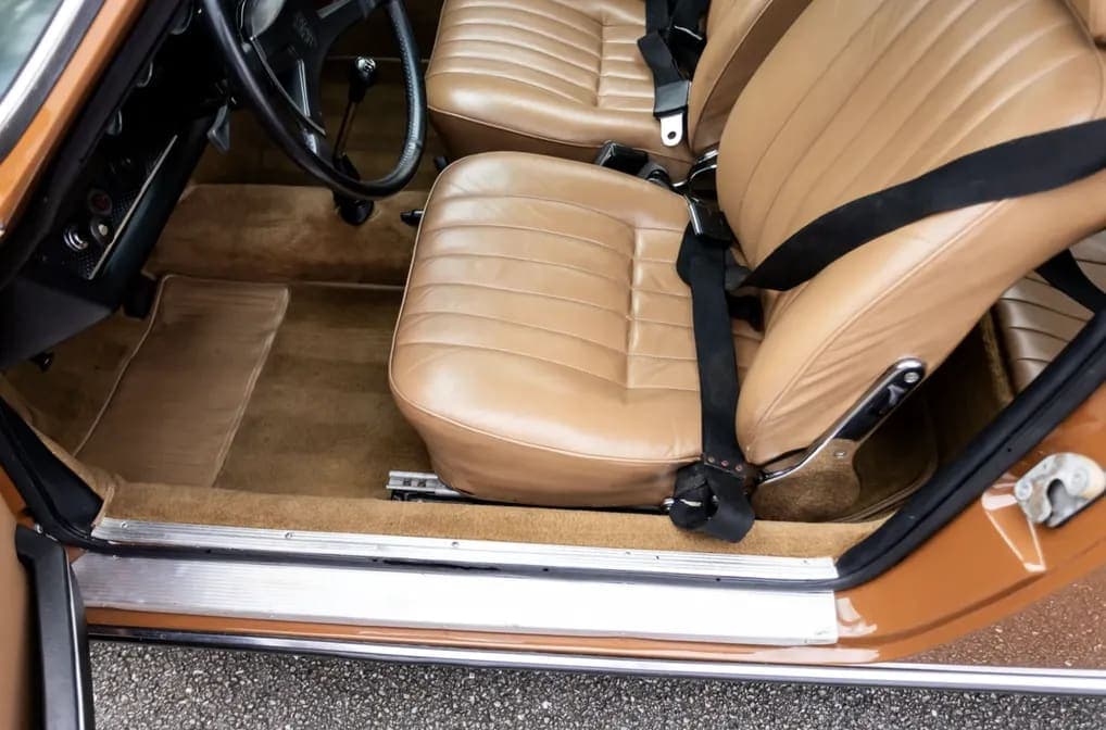 1970 Porsche 911S Coupe, view