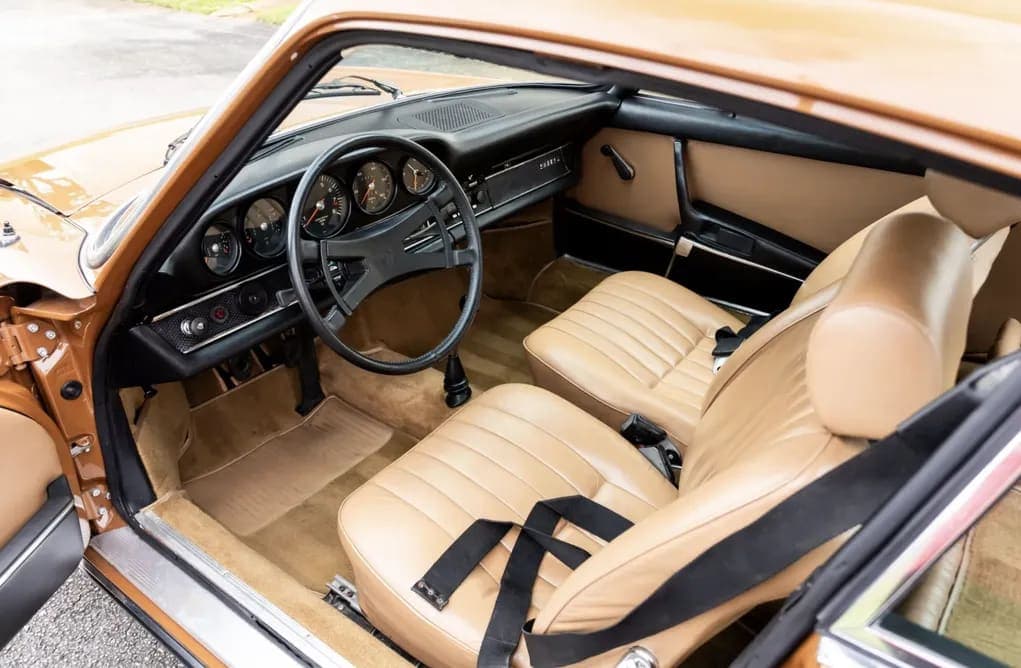 1970 Porsche 911S Coupe, view