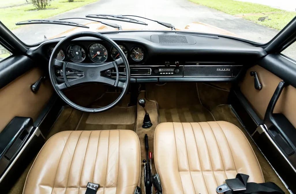1970 Porsche 911S Coupe, view
