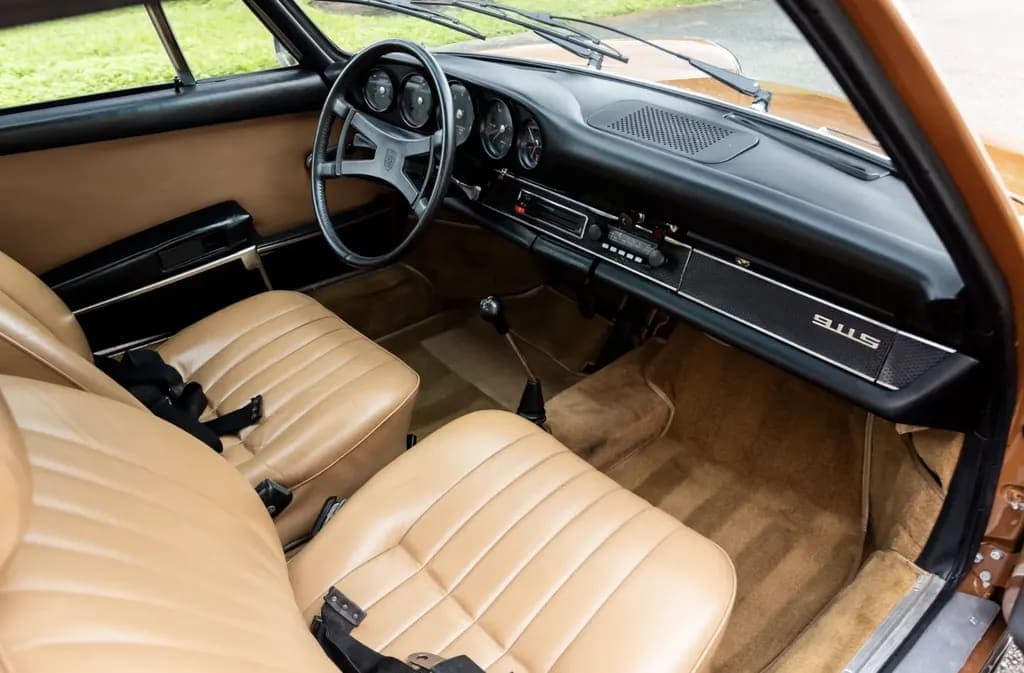 1970 Porsche 911S Coupe, view