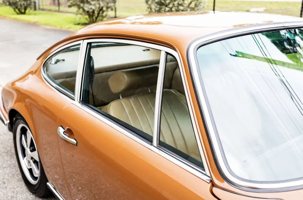 1970 Porsche 911S Coupe, view