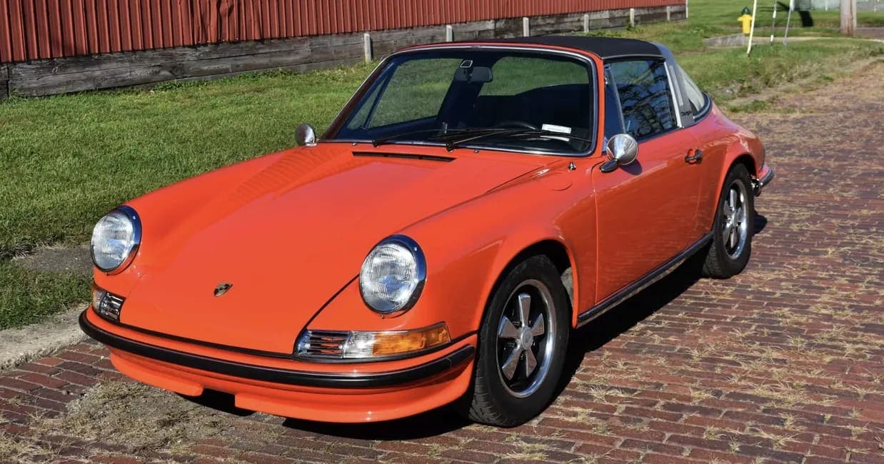 1971 Porsche 911S Targa, view 1