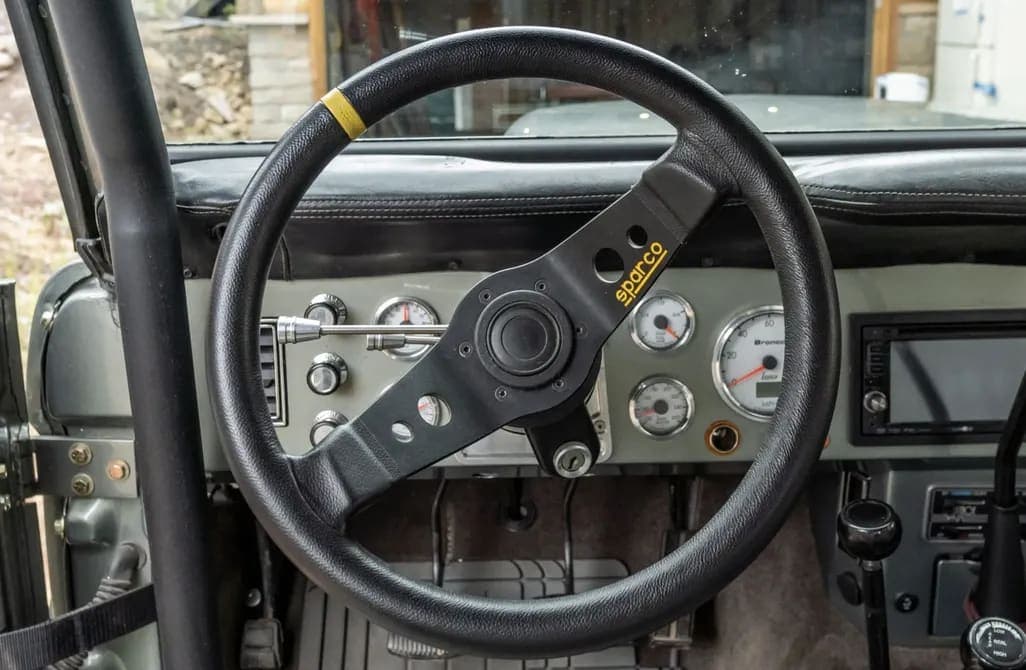 1972 Ford Bronco 302 5-Speed, view