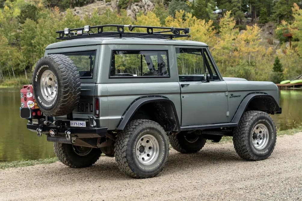 1972 Ford Bronco 302 5-Speed, view